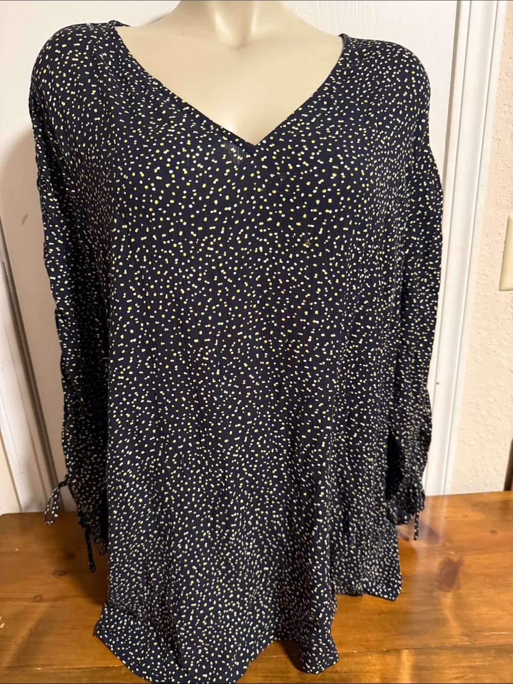 Lane Bryant Navy V-Neck Tunic with Cream Dot Print and Tie Cuffs